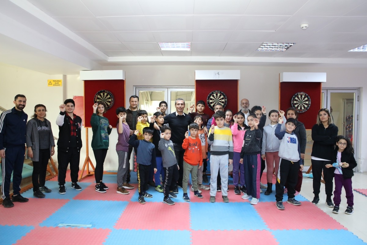 Dart kursları devam ediyor