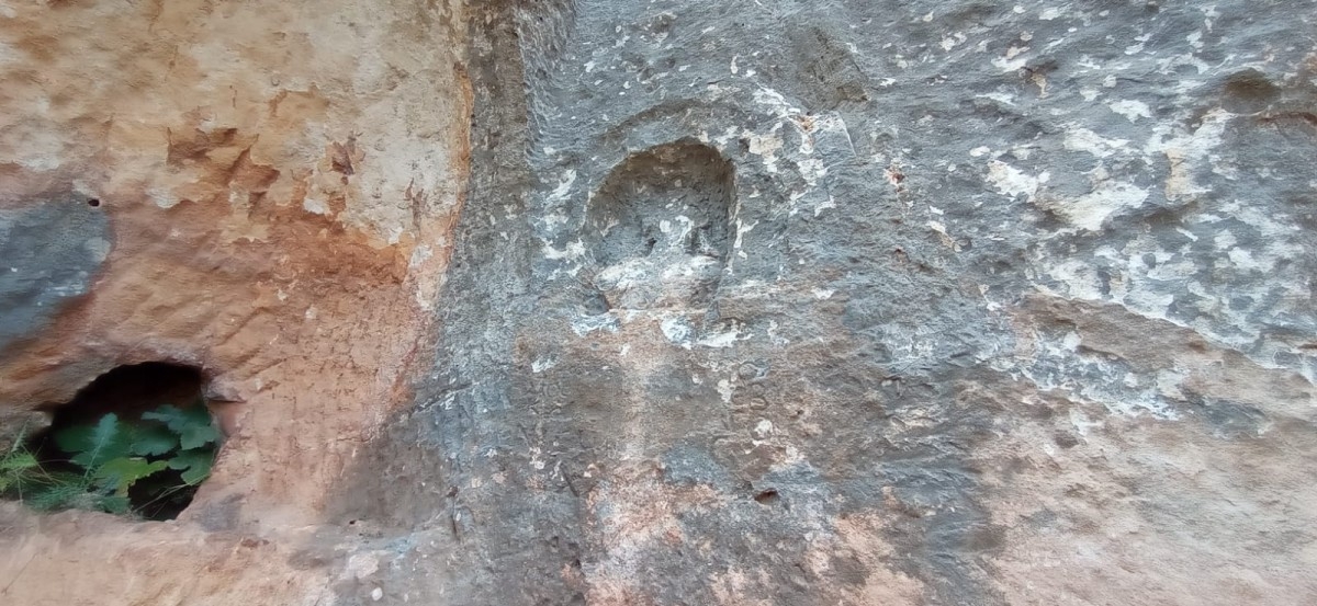 Perre'de kadın kabartmalı rölyef bulundu  - Videolu Haber