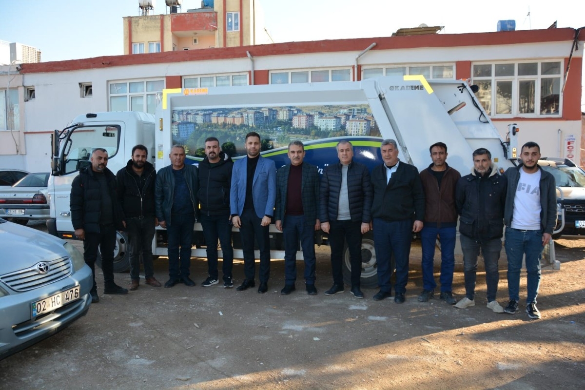 Başkan Emre Ankara’dan eli boş dönmedi