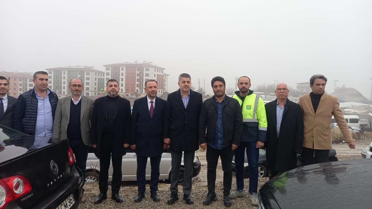AK Parti heyeti yatırımları yerinde inceledi