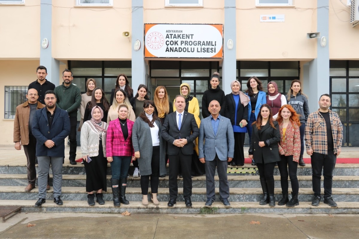 Milli Eğitim Müdürü Ali Tosun: Öğrencilerimizin kişisel gelişimini desteklemeliyiz