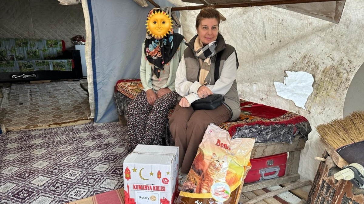 Rotary ihtiyaç sahibi ailelere Ramazan kolisi dağıttı