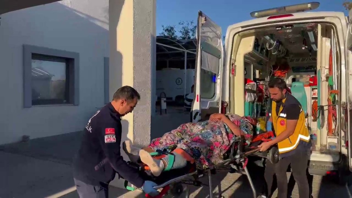 Adıyaman'da iki ayrı kazada 3 kişi yaralandı  - Videolu Haber
