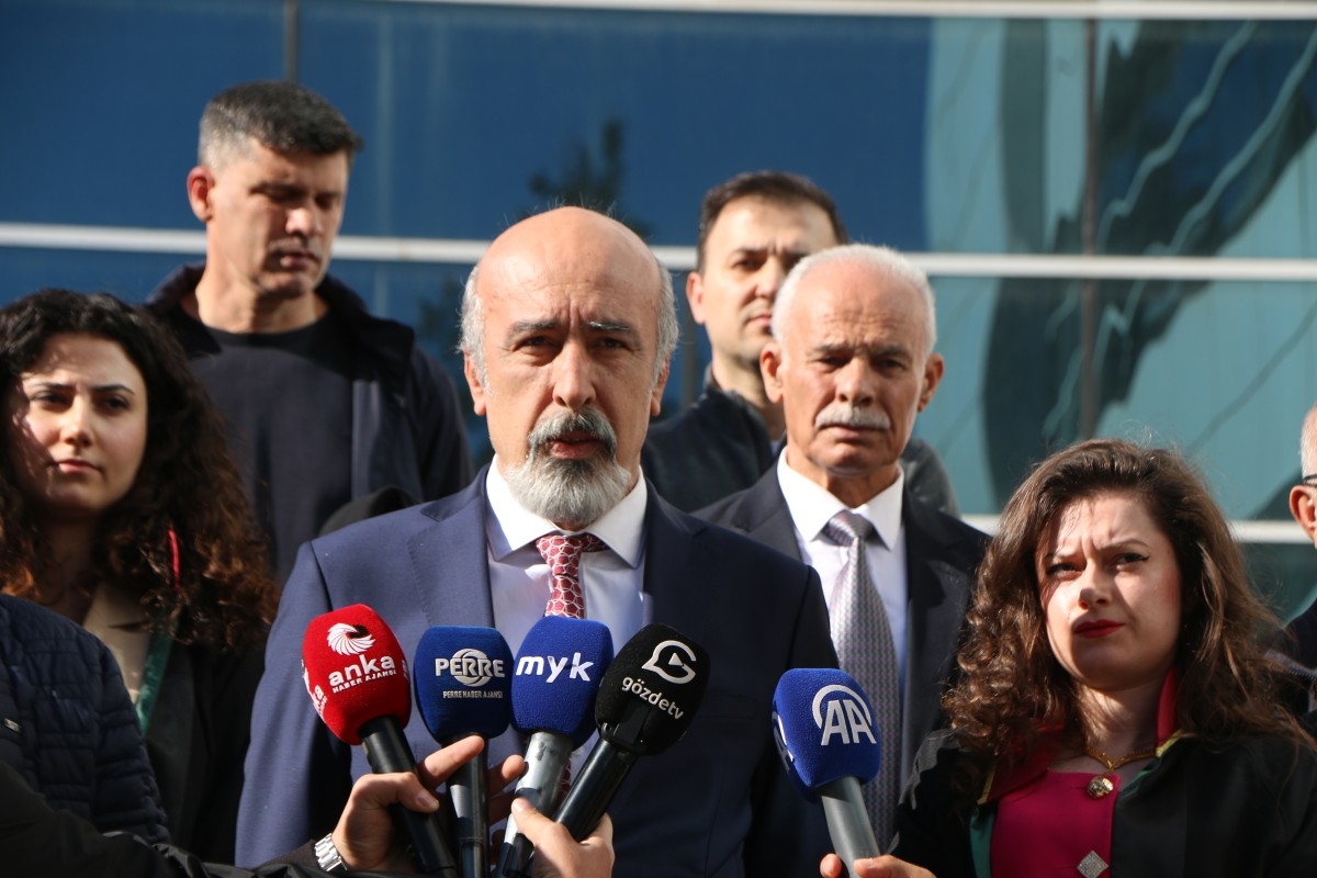 Besni'de 80 kişinin yaşamını yitirdiği Yukarı Şehir davasında ara karar: Müteahhit tutuklandı  - Videolu Haber