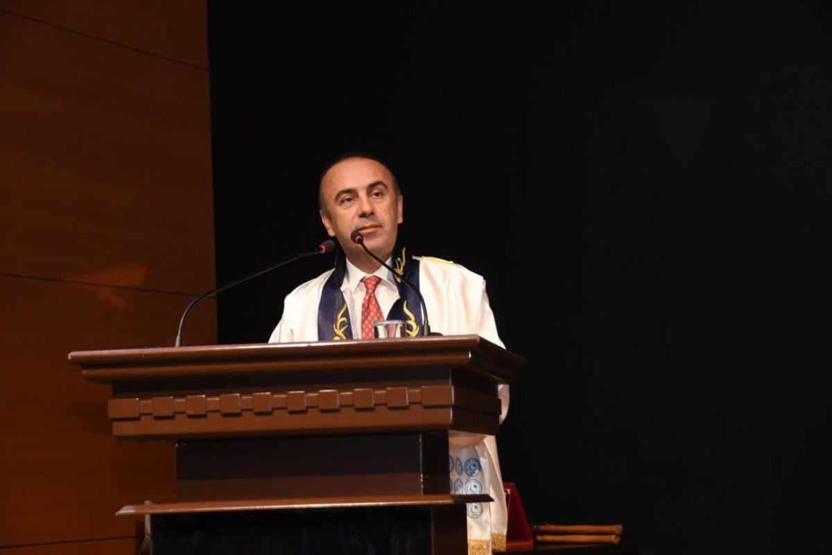 Rektör Keleş: 'Cumhuriyet, milletimizin hürriyet aşkının en güçlü ifadesidir'
