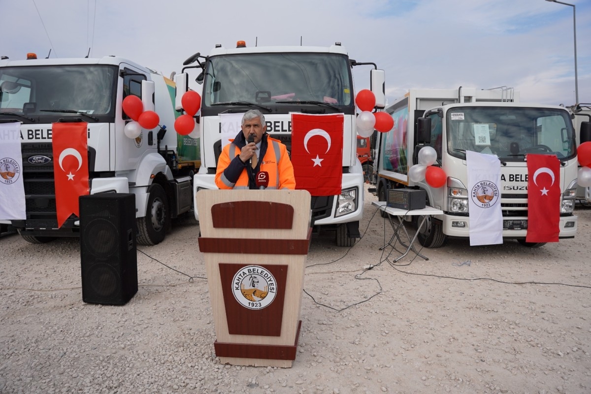 Bakanlık'tan Kahta Belediyesi'ne 3 yeni araç