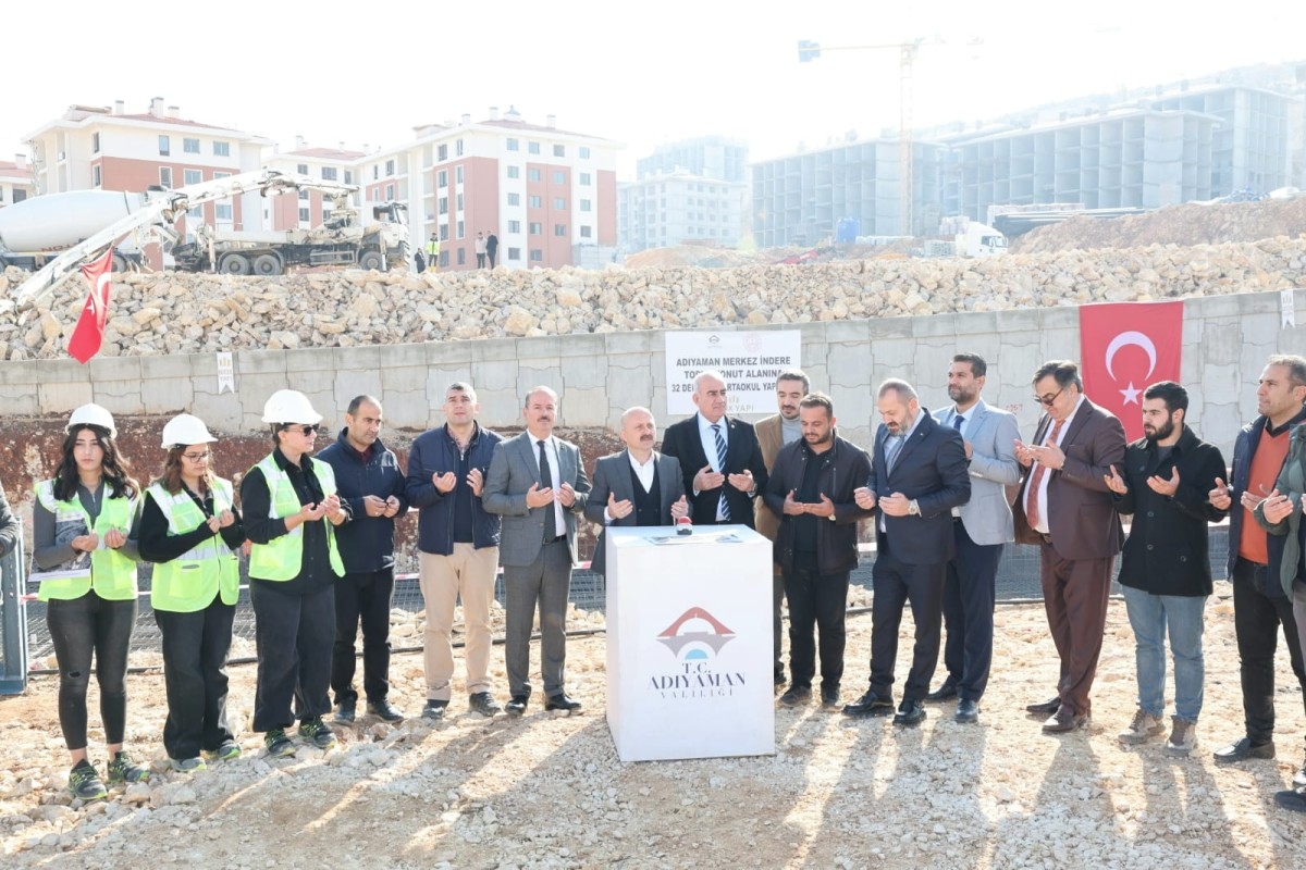 İndere bölgesinde 32 derslikli 2 okulun temeli atıldı