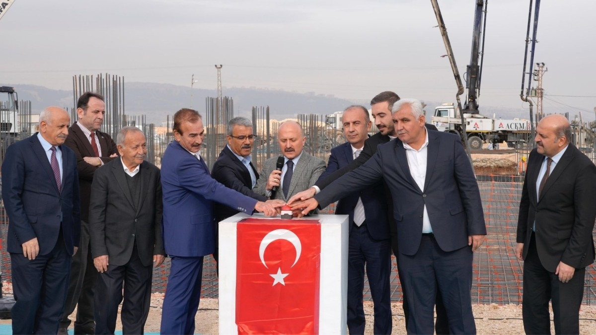 Adıyaman’da ADYÜ Teknokent için temel atıldı: Bölgeye AR-GE ve girişimcilik desteği sağlanacak