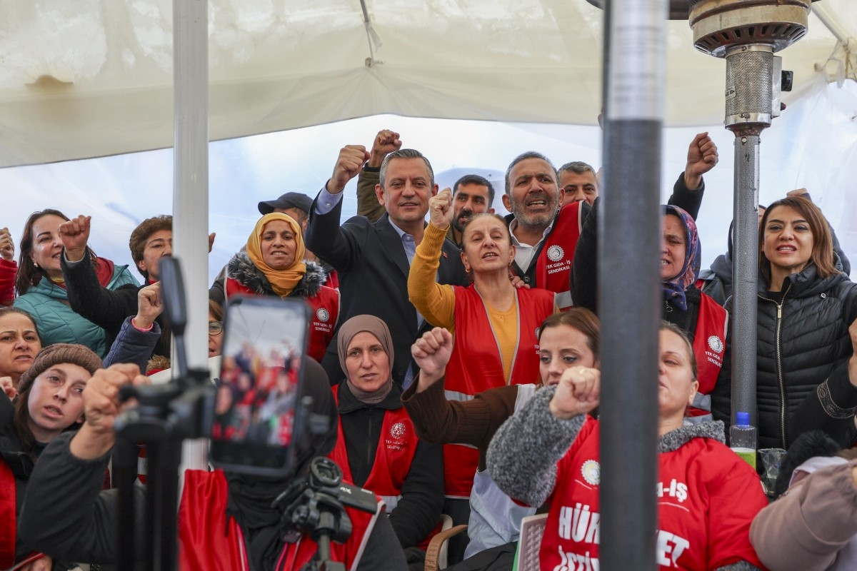 CHP Lideri Özgür Özel, Polonez işçilerine destek verdi: 'Tüketimden gelen gücümüzü göstereceğiz'