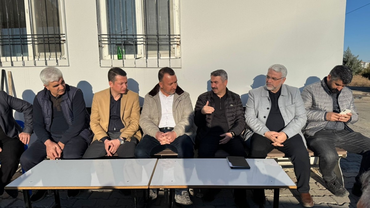 AK Parti Milletvekili Alkayış’tan minibüsçü esnafına destek: 'Sorunların takipçisiyiz'