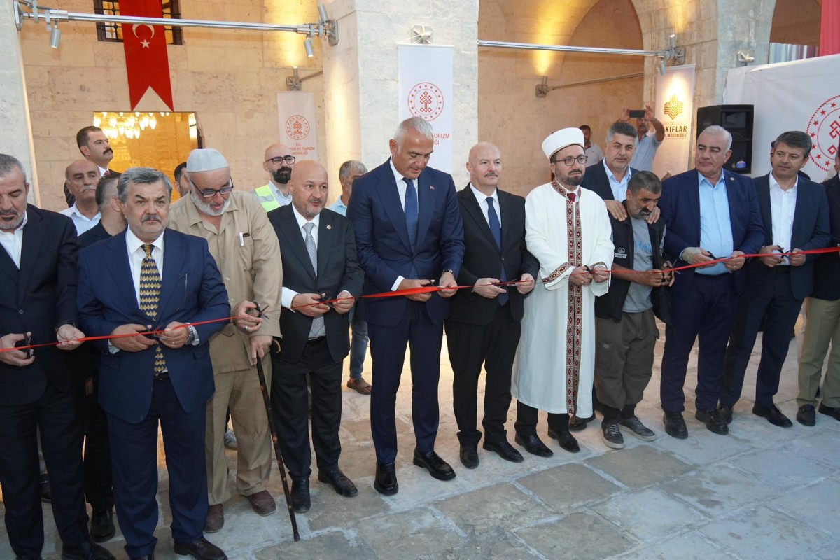 BİR PROTOKOL SIRASI DEĞİL, GÖNÜL SIRASI: İSHAK ŞAN’DAN ANLAMLI DAVRANIŞ